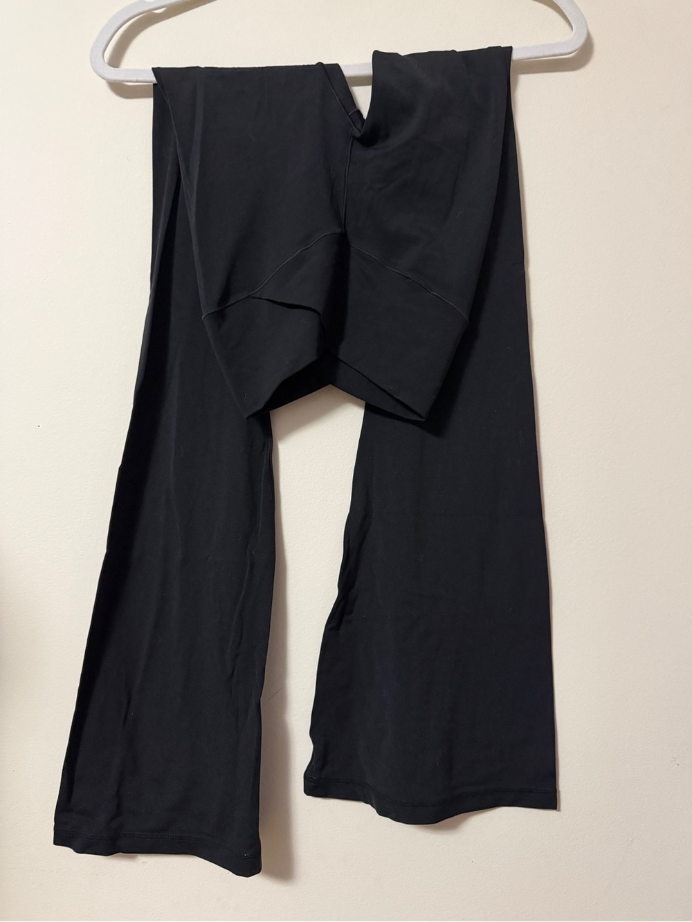aerie Women’s Black FlaredYoga Pants
